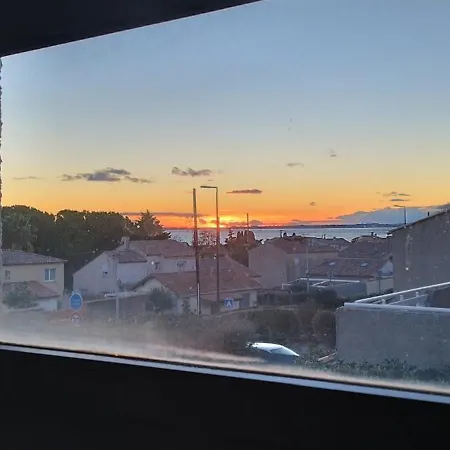 Apartment T3 Spacieux Avec Vue Sur L'etang De Thau Au 1er Etage D'une - Entree Independante *