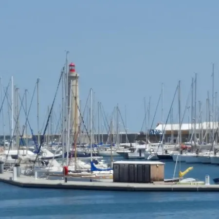 Appartement T3 Spacieux Avec Vue Sur L'etang De Thau Au 1er Etage D'une - Entree Independante